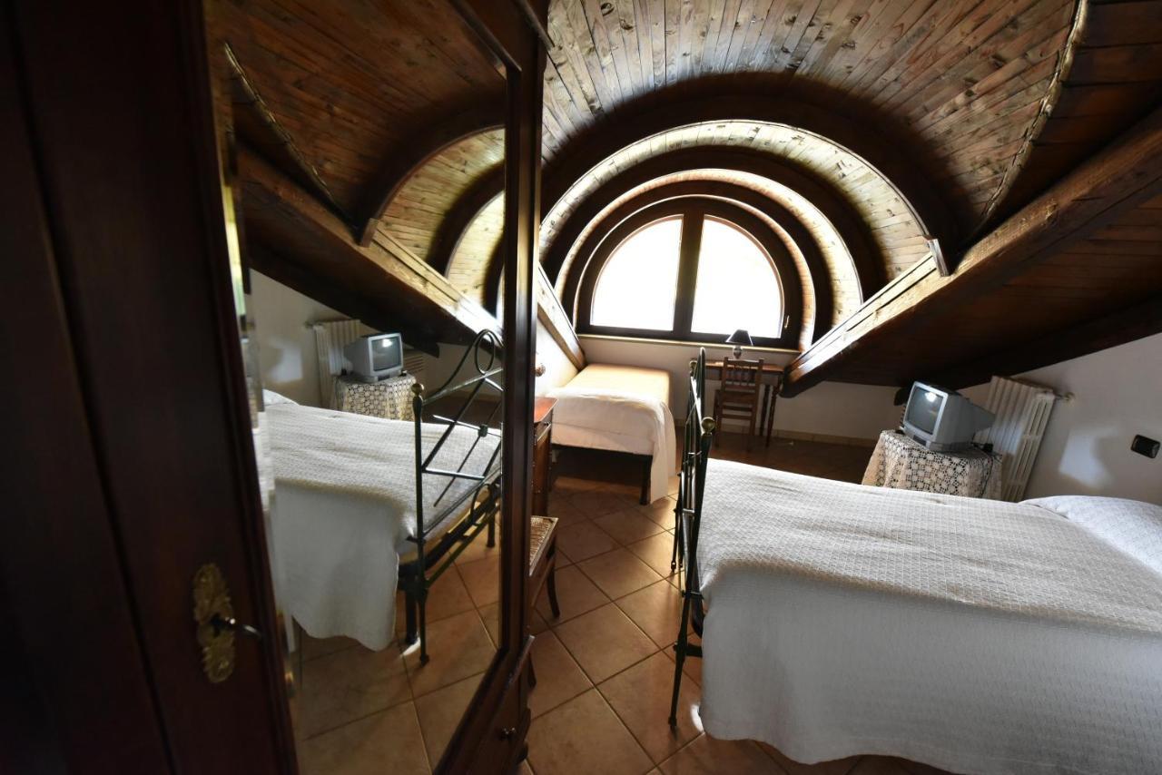 Agriturismo La Ca 'D Majin Poirino エクステリア 写真