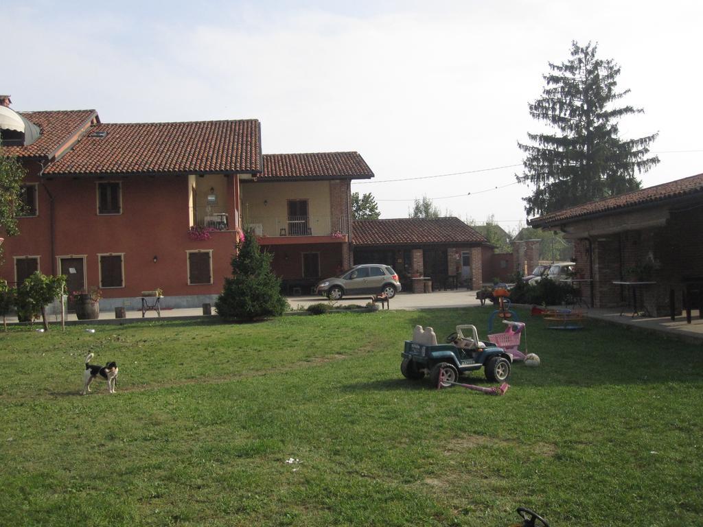 Agriturismo La Ca 'D Majin Poirino エクステリア 写真