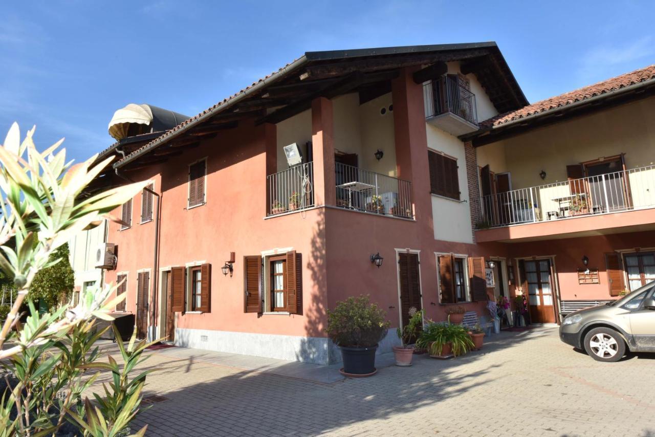 Agriturismo La Ca 'D Majin Poirino エクステリア 写真